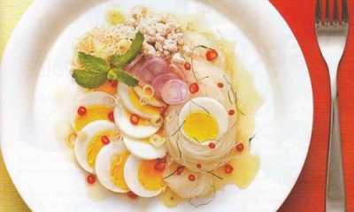 ยำวุ้นเส้นไข่ต้ม