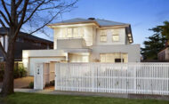 แบบบ้านสองชั้นสำหรับครอบครัวใหญ่ 6 ห้องนอนสไตล์ Contemporary