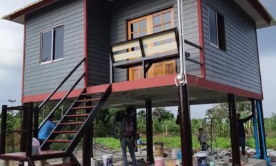 บ้านโครงสร้างเหล็กขนาดกระทัดรัด ยกพื้นใต้ถุนสูง งบก่อสร้าง 300,000 บาท